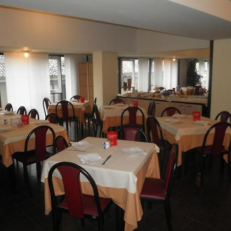 Hotel Selide Desio Exteriér fotografie