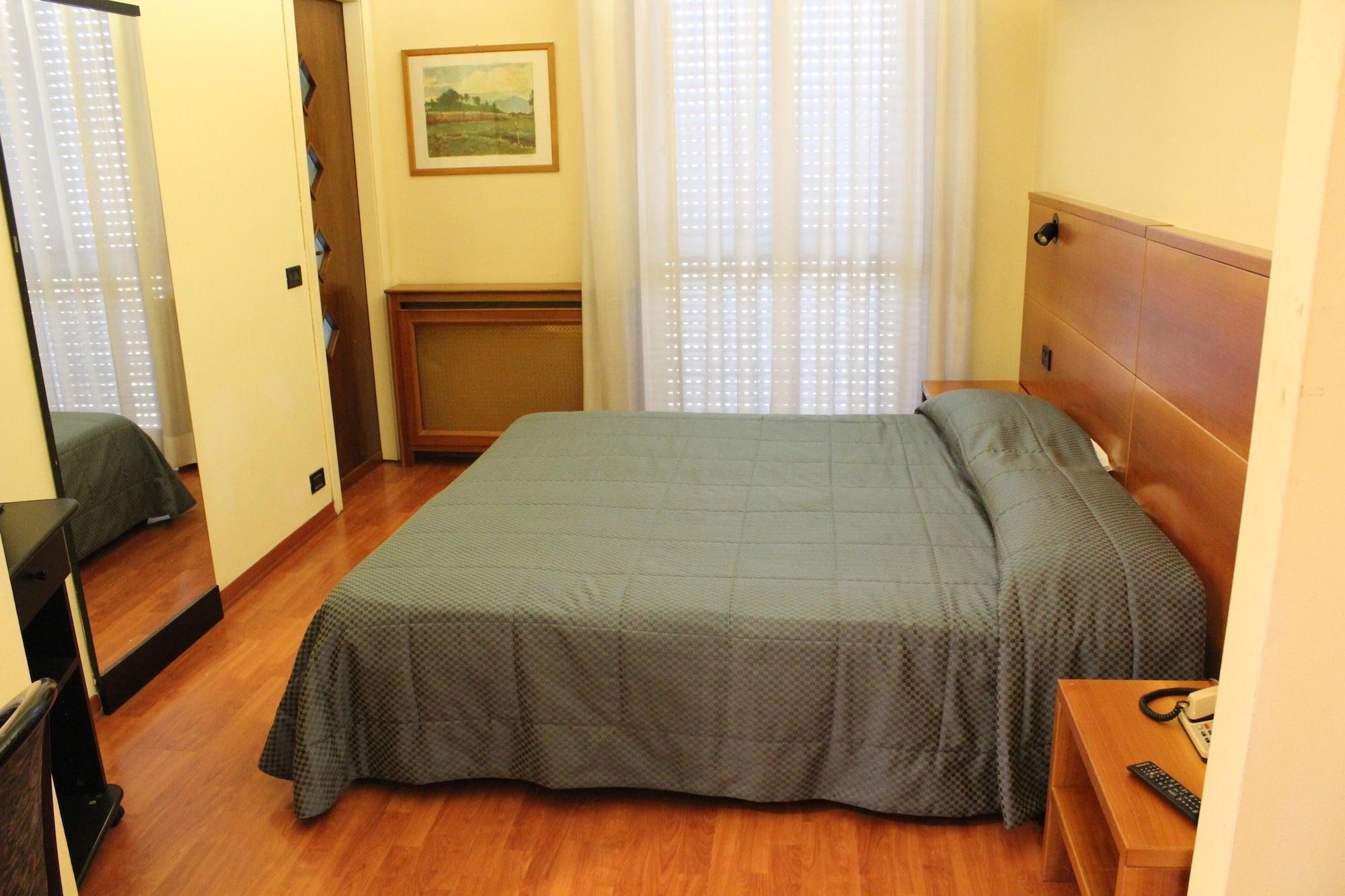 Hotel Selide Desio Exteriér fotografie