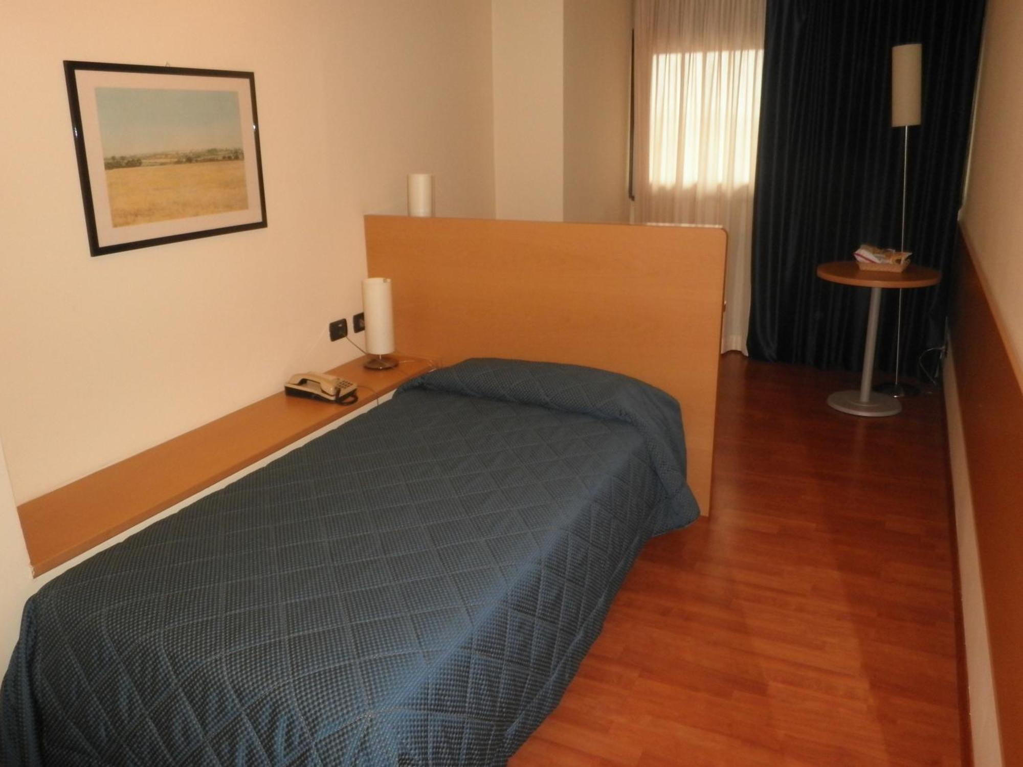 Hotel Selide Desio Exteriér fotografie