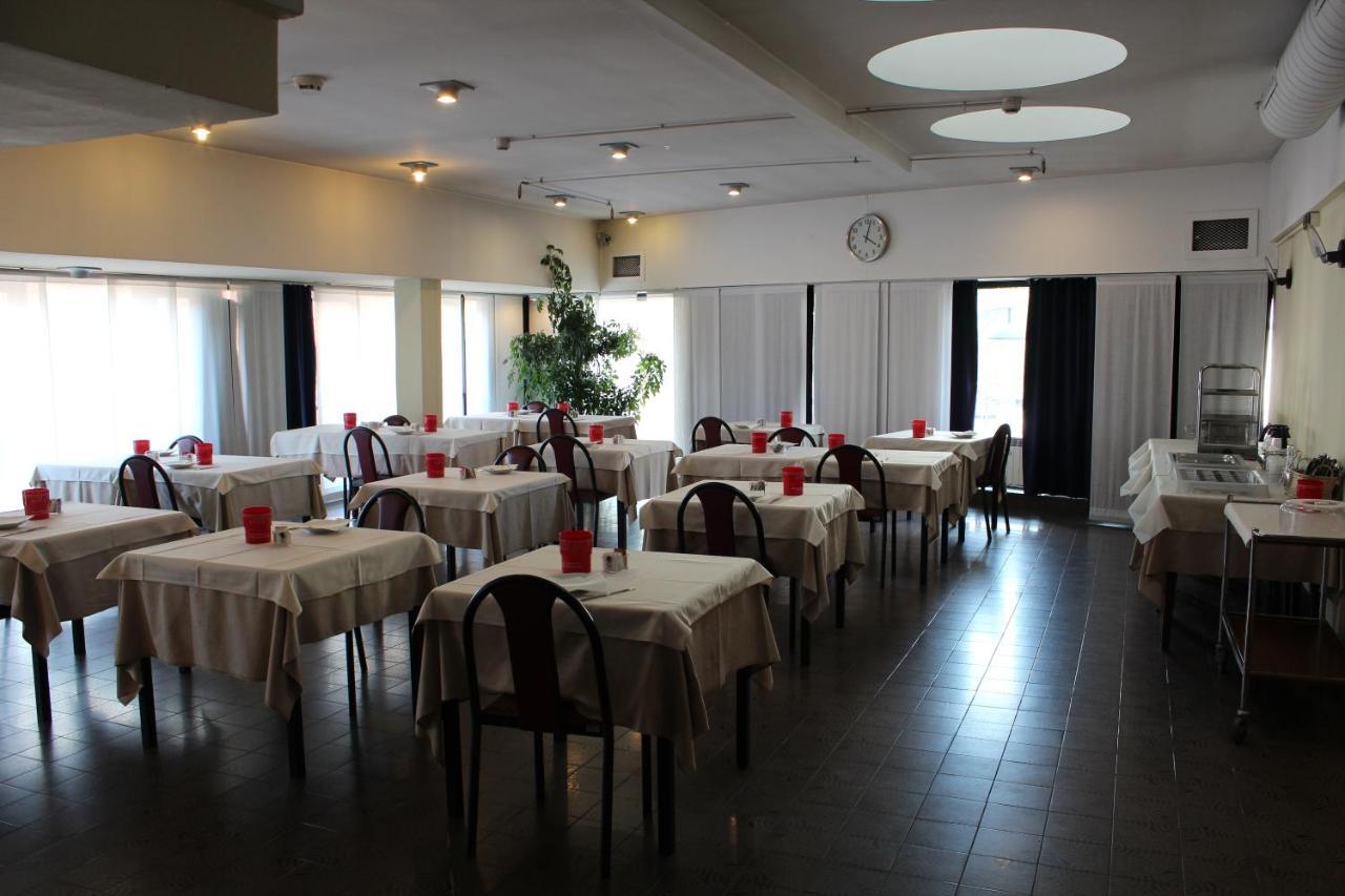 Hotel Selide Desio Exteriér fotografie